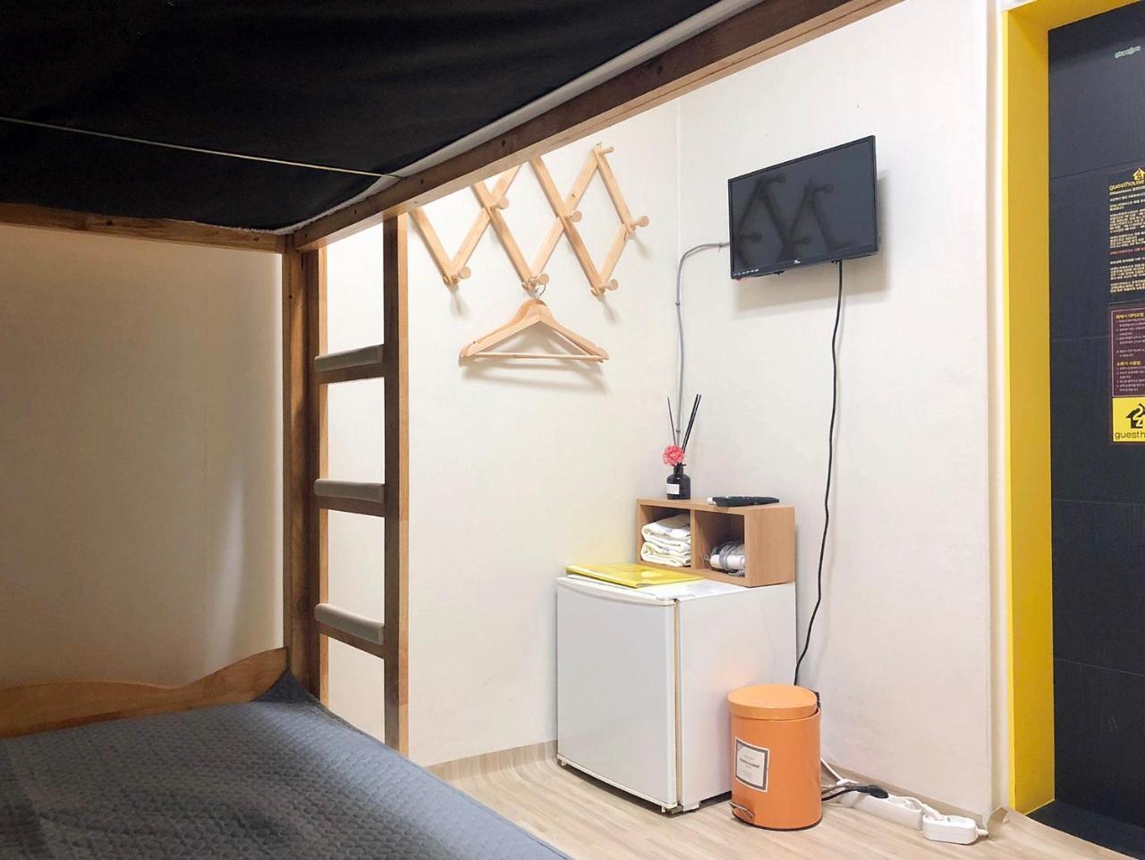 24 Guesthouse Jongno Tower Seul Esterno foto