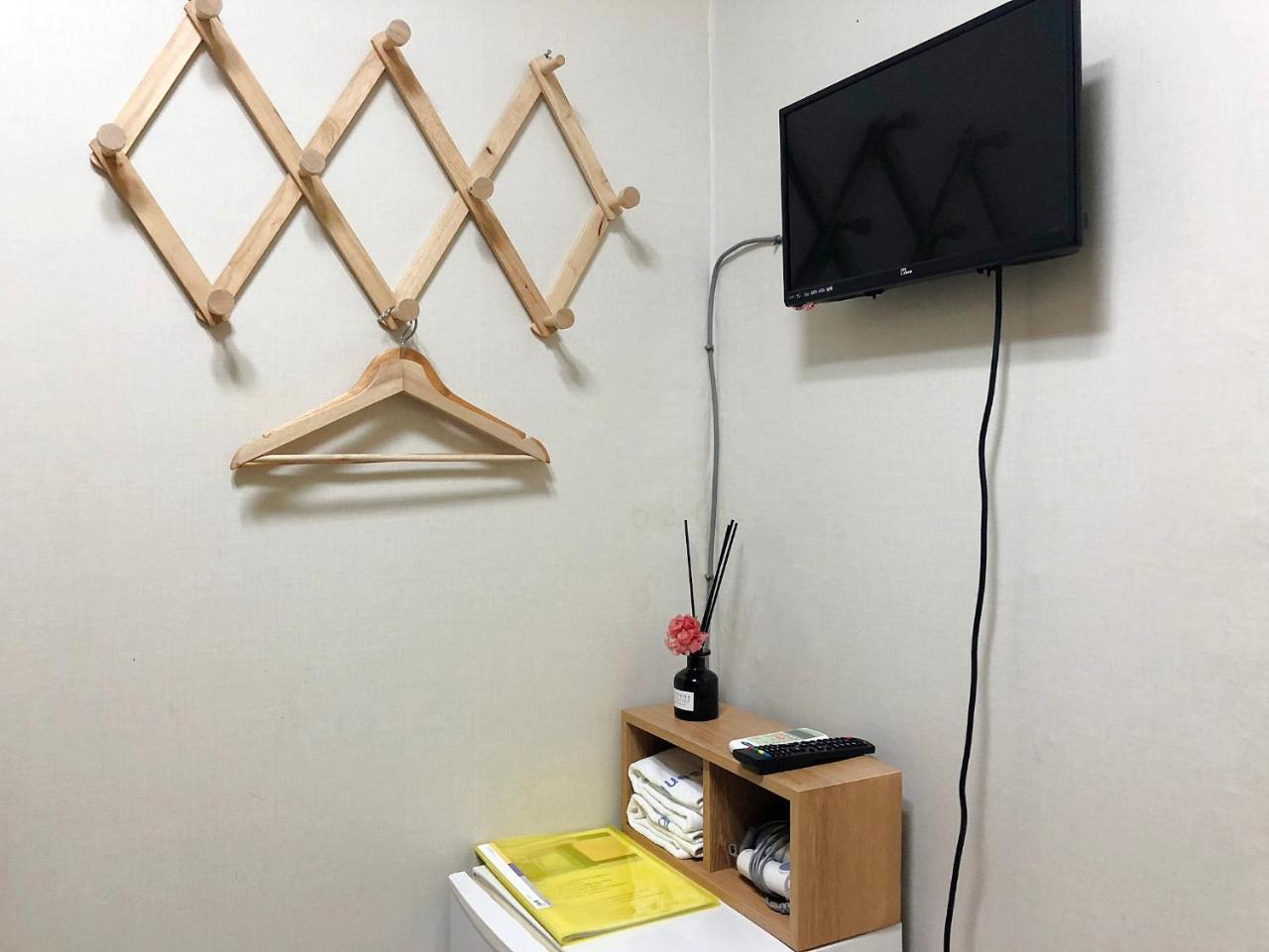 24 Guesthouse Jongno Tower Seul Esterno foto