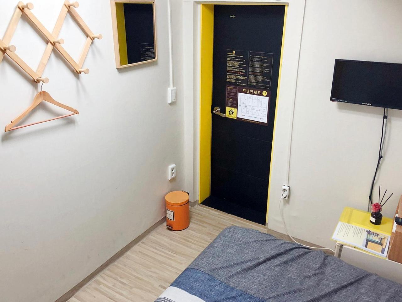 24 Guesthouse Jongno Tower Seul Esterno foto