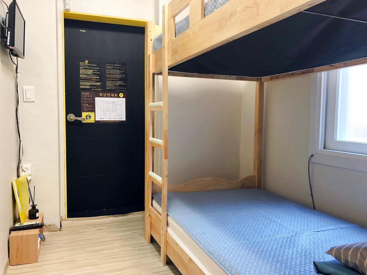 24 Guesthouse Jongno Tower Seul Esterno foto