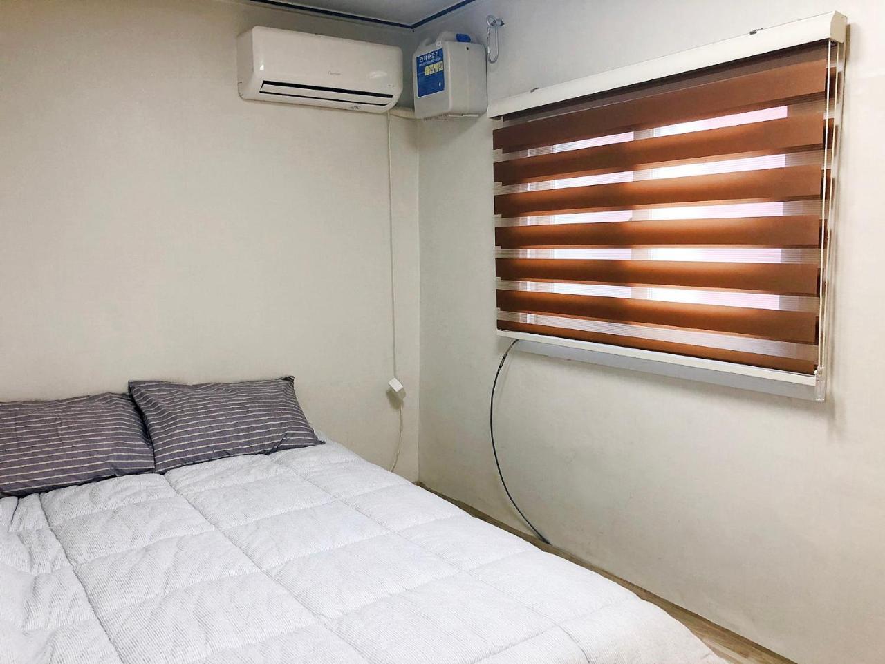 24 Guesthouse Jongno Tower Seul Esterno foto